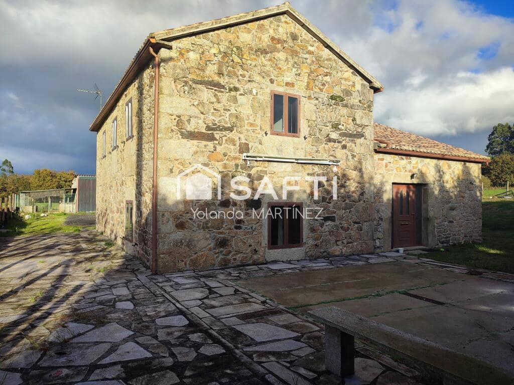 5 bedroom Villa for sale in Silleda - € 230,000 (Ref: 9400767)