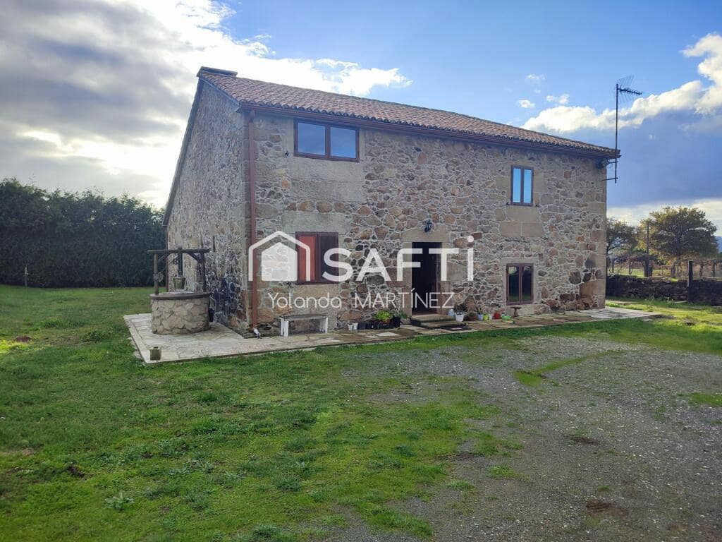 5 bedroom Villa for sale in Silleda - € 230,000 (Ref: 9400767)