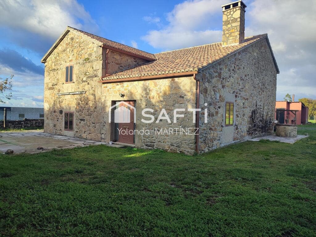 5 bedroom Villa for sale in Silleda - € 230,000 (Ref: 9400767)