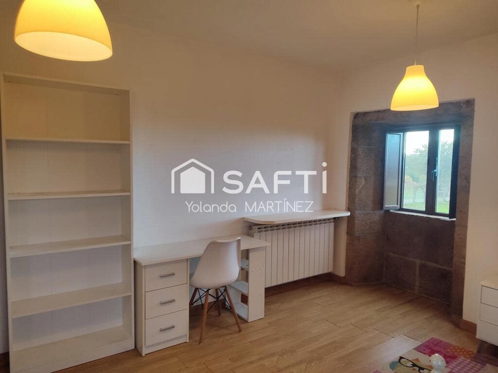 5 bedroom Villa for sale in Silleda - € 230,000 (Ref: 9400767)