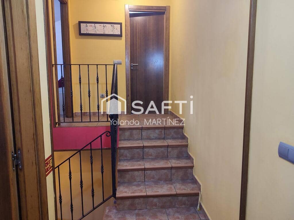 5 bedroom Villa for sale in Silleda - € 230,000 (Ref: 9400767)