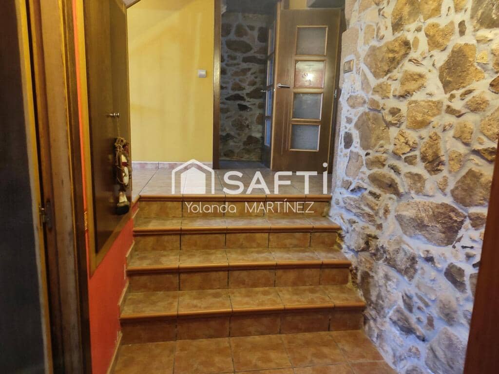 5 bedroom Villa for sale in Silleda - € 230,000 (Ref: 9400767)