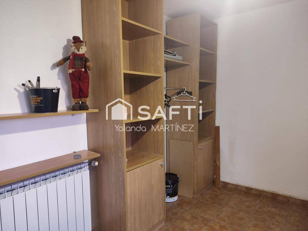 5 bedroom Villa for sale in Silleda - € 230,000 (Ref: 9400767)