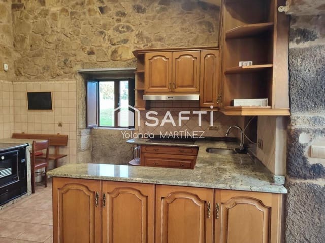 5 bedroom Villa for sale in Silleda - € 230,000 (Ref: 9400767)