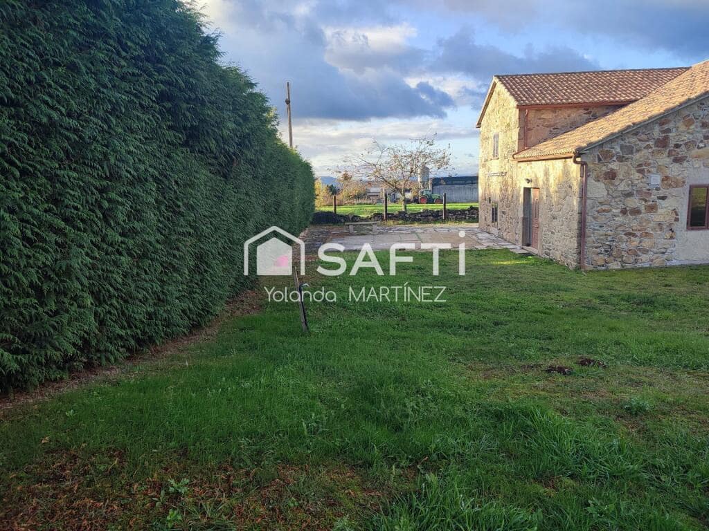 5 bedroom Villa for sale in Silleda - € 230,000 (Ref: 9400767)