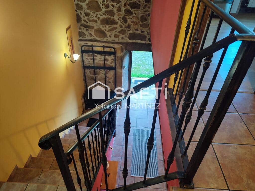 5 bedroom Villa for sale in Silleda - € 230,000 (Ref: 9400767)