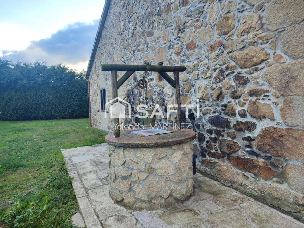 5 bedroom Villa for sale in Silleda - € 230,000 (Ref: 9400767)