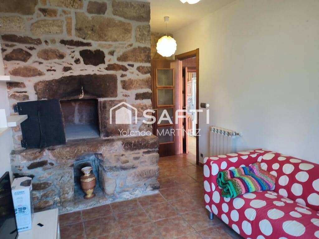 5 bedroom Villa for sale in Silleda - € 230,000 (Ref: 9400767)