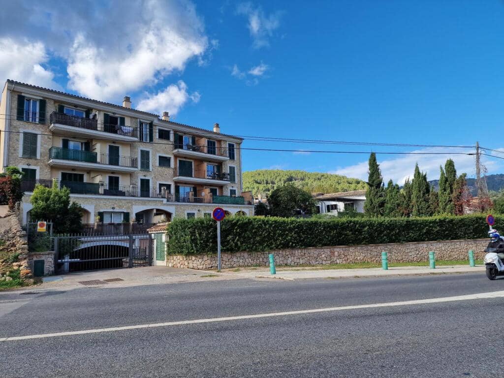 3 bedroom Apartment for rent in Soller - € 2,300 (Ref: 9400768)