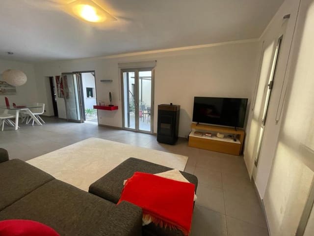 3 sovrum Radhus att hyra i Vilafranca de Bonany - 1 500 € (Ref: 9403243)