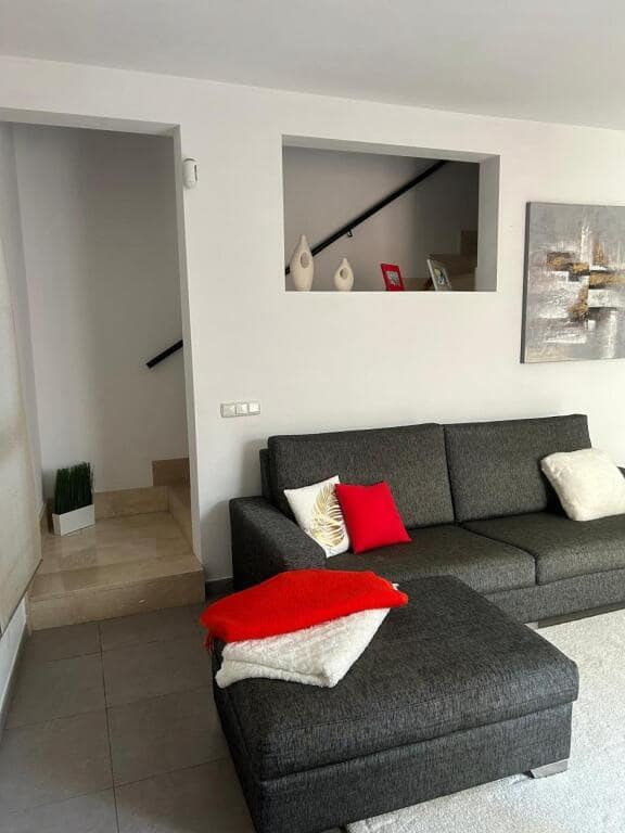 3 bedroom Terraced Villa for rent in Vilafranca de Bonany - € 1,500 (Ref: 9403243)