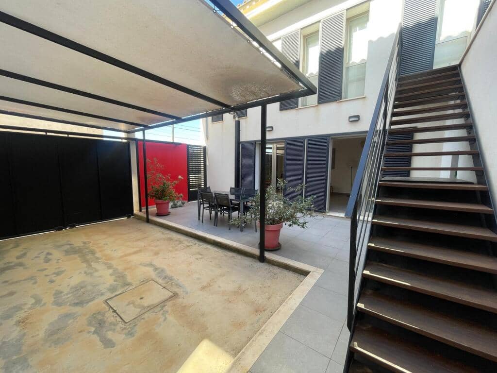 3 bedroom Terraced Villa for rent in Vilafranca de Bonany - € 1,500 (Ref: 9403243)