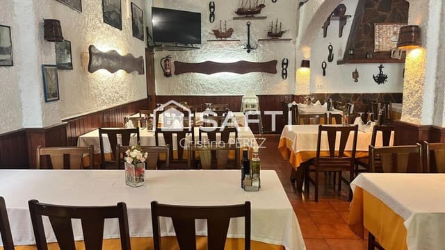 Kaupallinen myytävänä paikassa Pineda de Mar - 1 500 000 € (Ref: 9403244)