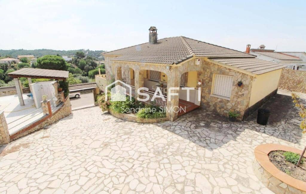 4 sypialnia Willa na sprzedaż w Vidreres - 315 000 € (Ref: 9403248)