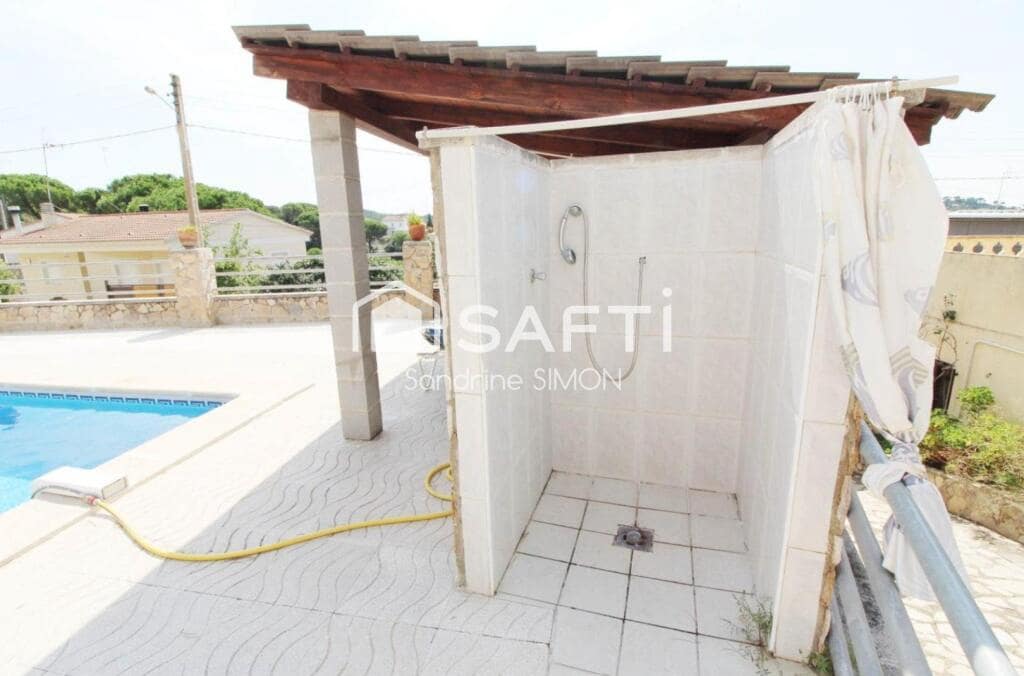 4 sypialnia Willa na sprzedaż w Vidreres - 315 000 € (Ref: 9403248)