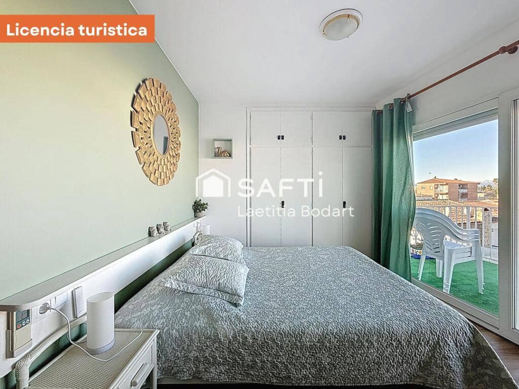 2 sovrum Takvåning till salu i Empuriabrava med garage - 435 000 € (Ref: 9403249)