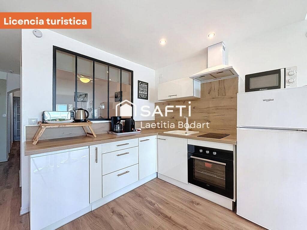 Apartamento de 1 habitación en Empuriabrava en venta - 233.000 € (Ref: 9403250)