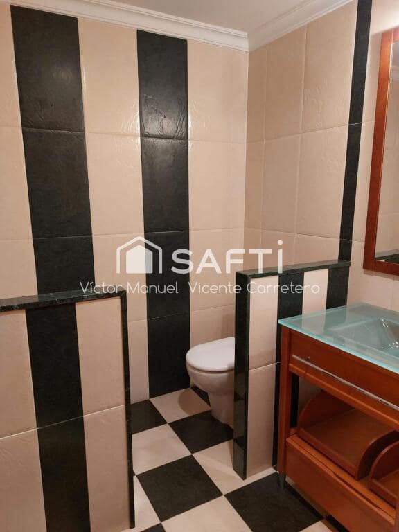 Comercial para venda em Puig - 135 000 € (Ref: 9403254)