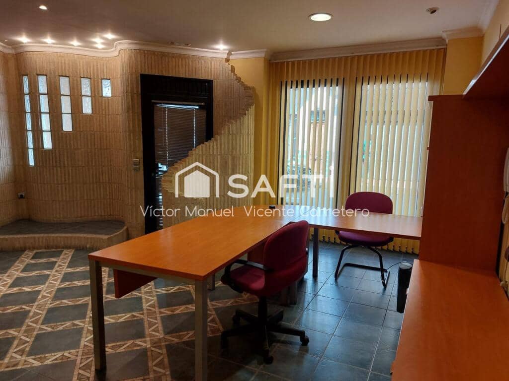 Comercial para venda em Puig - 135 000 € (Ref: 9403254)