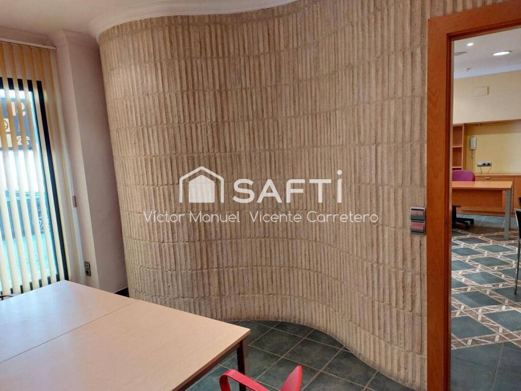 Comercial para venda em Puig - 135 000 € (Ref: 9403254)