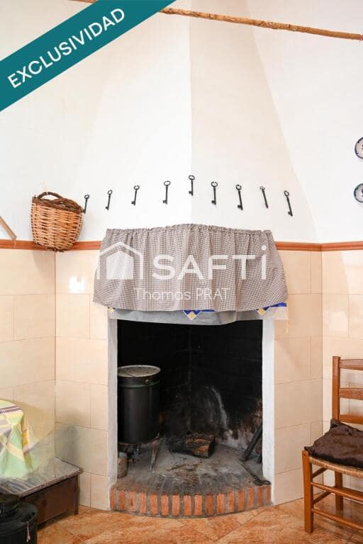 4 bedroom Finca/Country House for sale in Villanueva de Algaidas with garage - € 119,500 (Ref: 9403256)