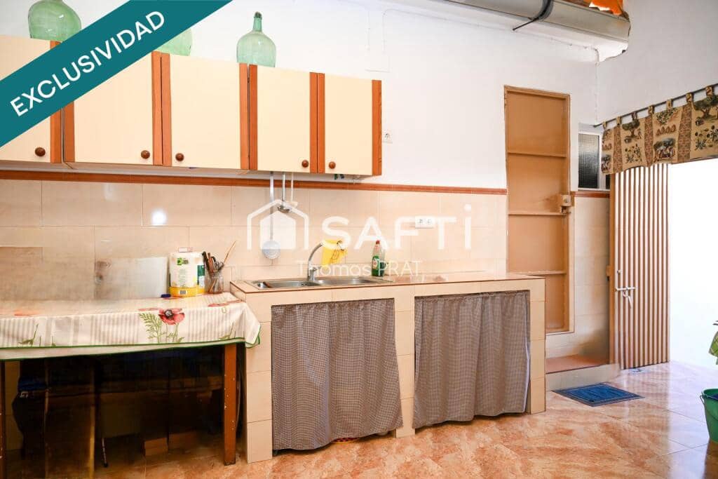 4 bedroom Finca/Country House for sale in Villanueva de Algaidas with garage - € 119,500 (Ref: 9403256)