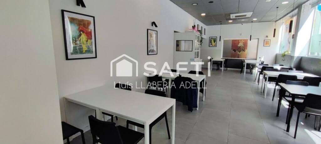 Erhverv til salg i Tarragona by - € 110.000 (Ref: 9403258)