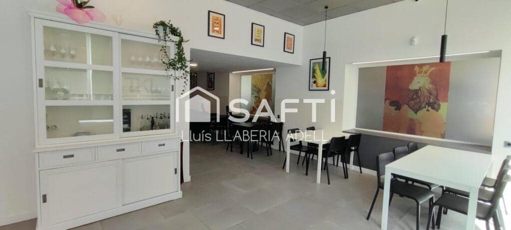 Erhverv til salg i Tarragona by - € 110.000 (Ref: 9403258)