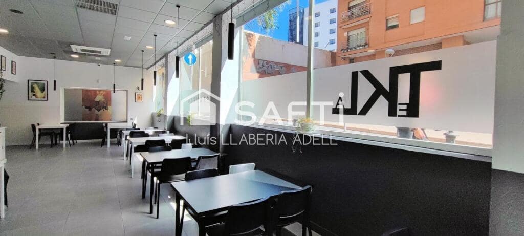 Erhverv til salg i Tarragona by - € 110.000 (Ref: 9403258)