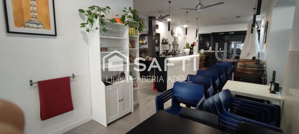 Erhverv til salg i Tarragona by - € 110.000 (Ref: 9403258)