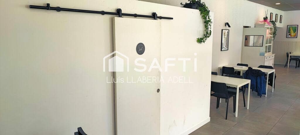 Erhverv til salg i Tarragona by - € 110.000 (Ref: 9403258)