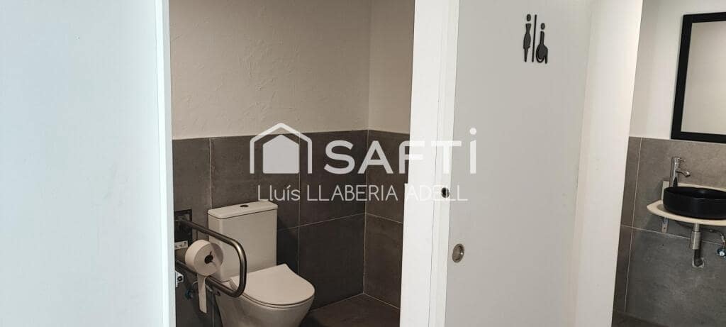 Erhverv til salg i Tarragona by - € 110.000 (Ref: 9403258)