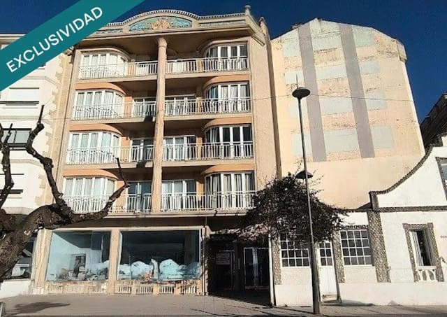 Commercial for sale in Sanxenxo - € 210,500 (Ref: 9406492)