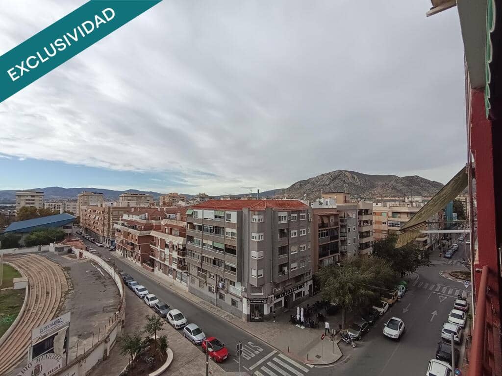 4 slaapkamer Appartement te koop in Elda - € 119.000 (Ref: 9406494)