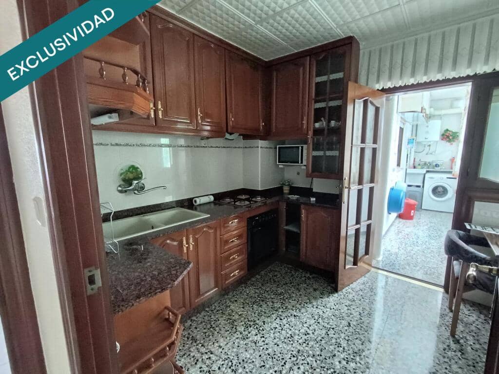4 slaapkamer Appartement te koop in Elda - € 119.000 (Ref: 9406494)