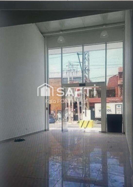 Commercial for sale in Pontevedra city - € 119,000 (Ref: 9406496)