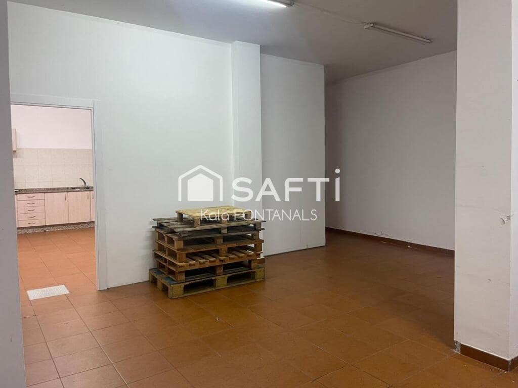 Commercial for sale in Pontevedra city with garage - € 87,000 (Ref: 9406497)