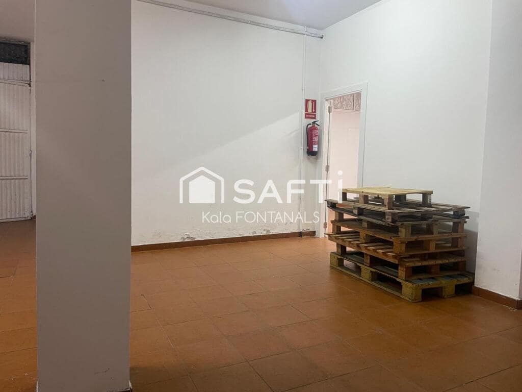 Commercial for sale in Pontevedra city with garage - € 87,000 (Ref: 9406497)