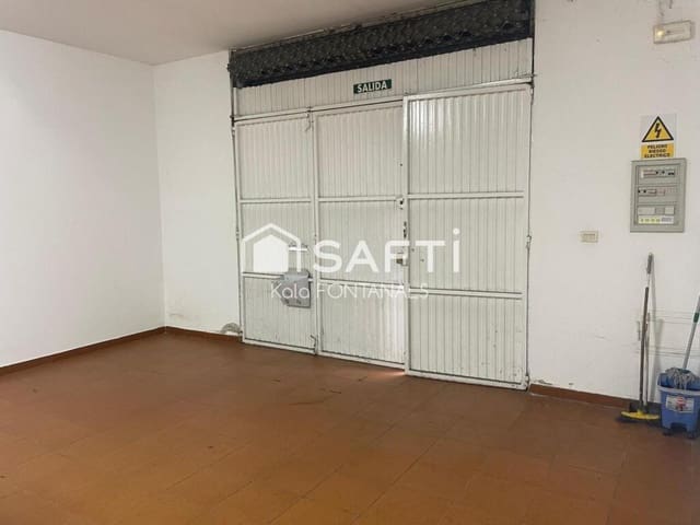Commercial for sale in Pontevedra city with garage - € 87,000 (Ref: 9406497)