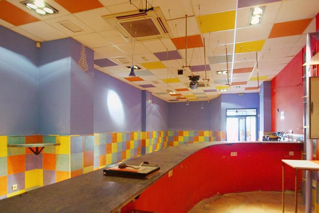 Commercial for sale in La Pobla de Farnals - € 103,800 (Ref: 9406498)