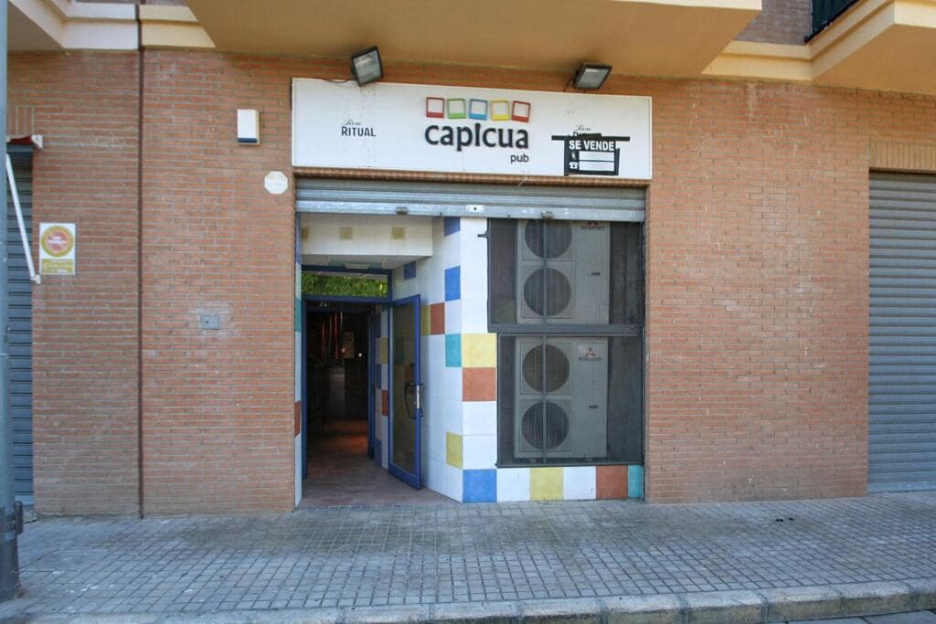 Commercial for sale in La Pobla de Farnals - € 103,800 (Ref: 9406498)