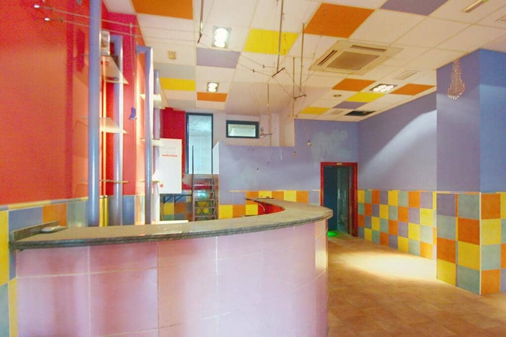 Commercial for sale in La Pobla de Farnals - € 103,800 (Ref: 9406498)