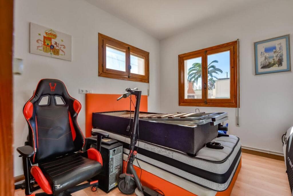 4 sovrum Villa till salu i Calpe / Calp - 675 000 € (Ref: 9410864)