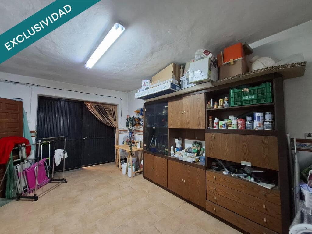 3 Zimmer Villa zu verkaufen in Moixent mit Pool - 225.000 € (Ref: 9410865)