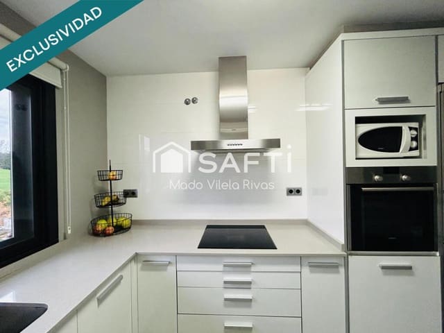 4 slaapkamer Flat te koop in Santiago de Compostela met garage - € 419.000 (Ref: 9410868)