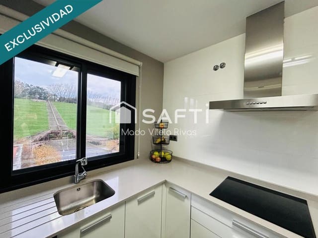 4 slaapkamer Flat te koop in Santiago de Compostela met garage - € 419.000 (Ref: 9410868)