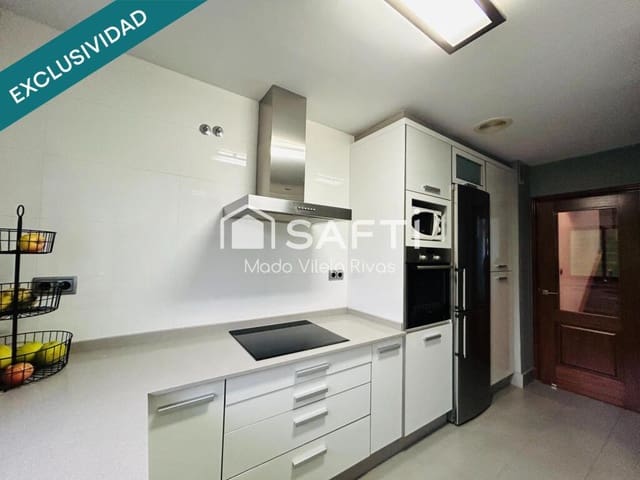 4 makuuhuone Asunto myytävänä paikassa Santiago de Compostela mukana 
autotalli - 419 000 € (Ref: 9410868)