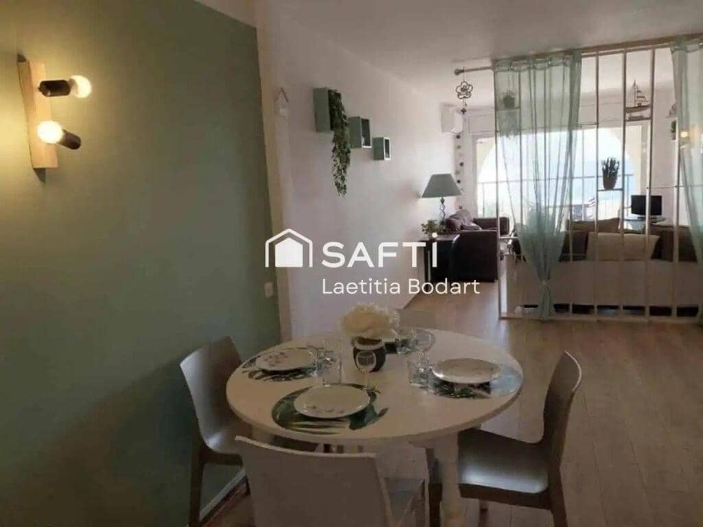 Studio till salu i Empuriabrava - 222 000 € (Ref: 9410870)