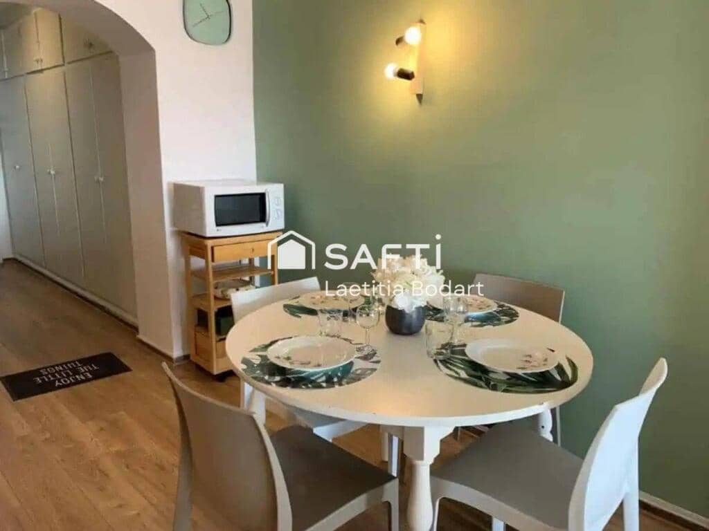 Studio till salu i Empuriabrava - 222 000 € (Ref: 9410870)