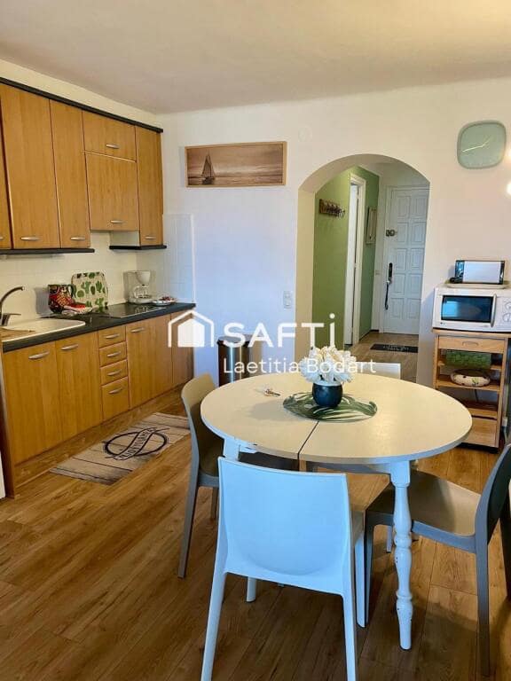 Studio till salu i Empuriabrava - 222 000 € (Ref: 9410870)